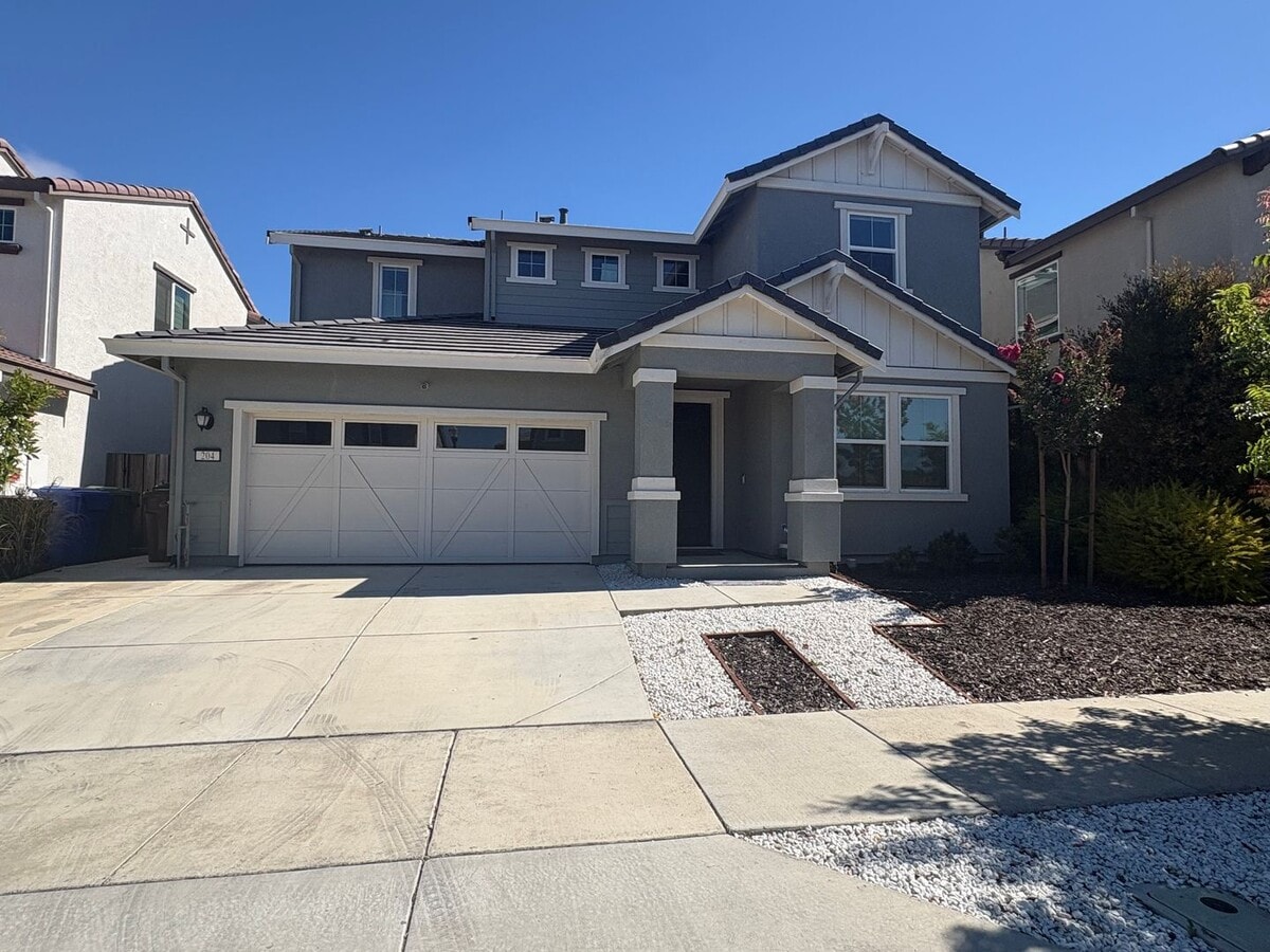 Coming Soon!! 3 bedroom 2.5 Bath - Coming Soon!! 3 bedroom 2.5 Bath