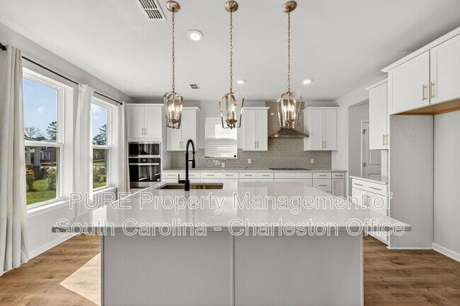 Photo - 102 Winding Grv Ln