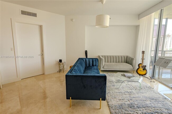 Photo - 350 S Miami Ave Unidad 3203