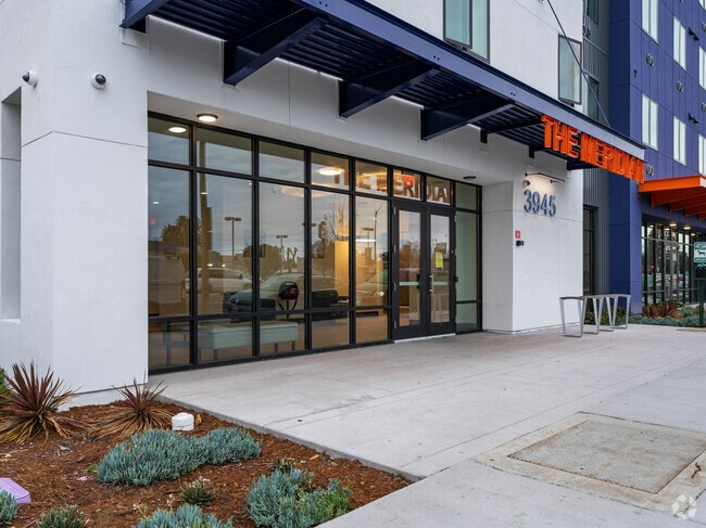 Building Photo - The Meridian