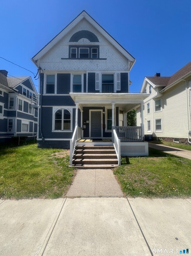 Building Photo - 220 Sherman Ave