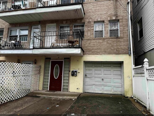 Building Photo - 20 DALE Ave Unit 2 Rental