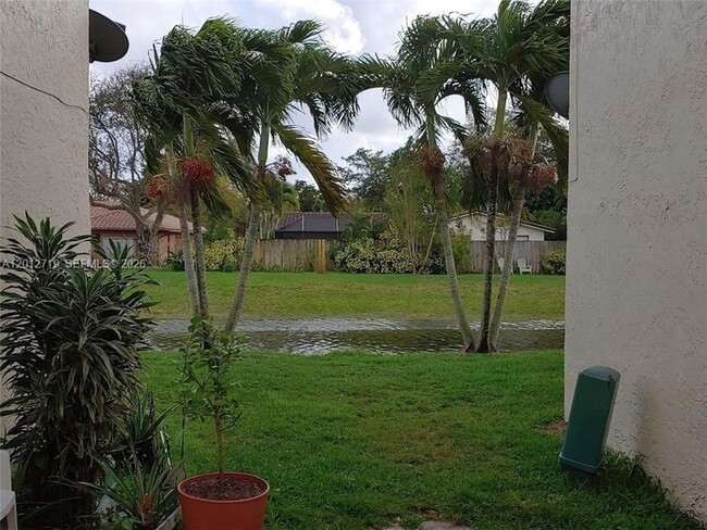 Photo - 11128 Royal Palm Blvd Unit 810