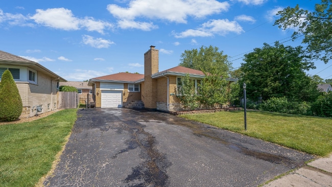 Building Photo - 4848 Harnew Rd S Rental