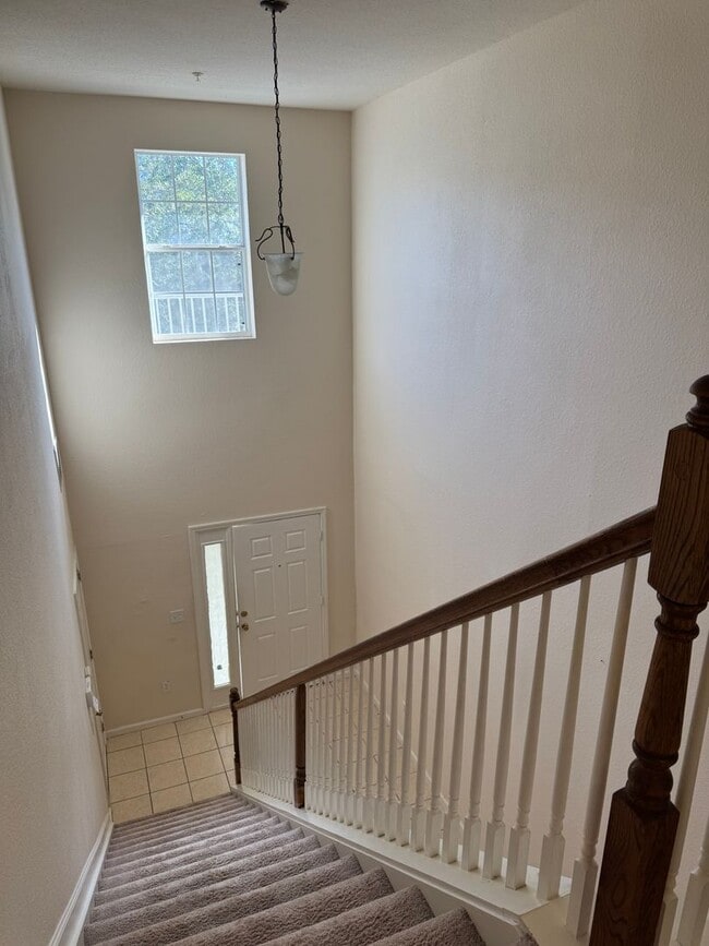 Photo - BEAUTIFUL 3 BEDFROOM, ,2.5 BATHROOMS TOWNH...