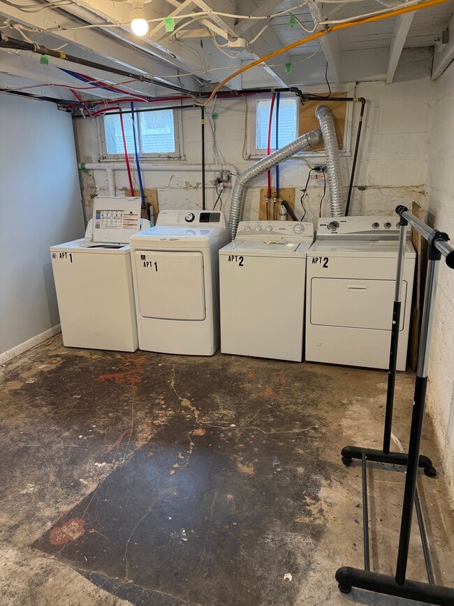 Photo - 1352 Illinois Ave Unit Apt 2