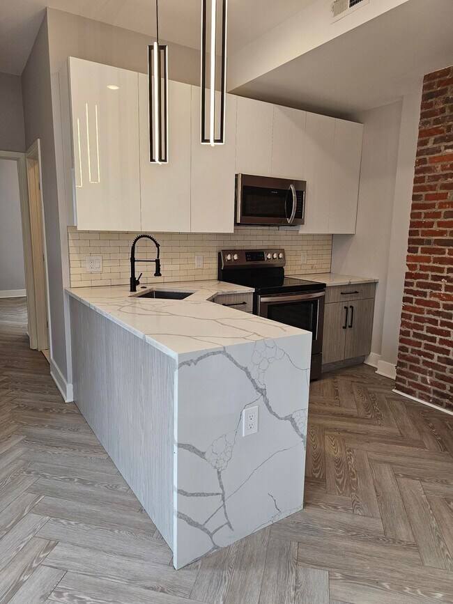 Photo - 862 N 41st St Unit 3