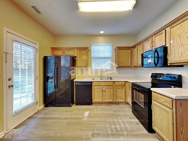 Photo - 113 Otter Crest Way