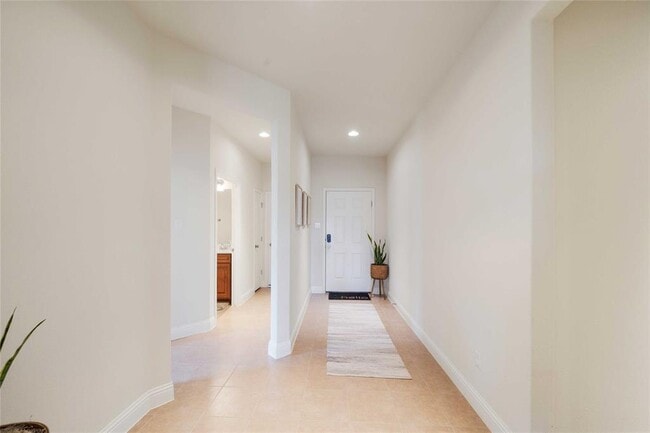 Photo - 3446 De Torres Cir