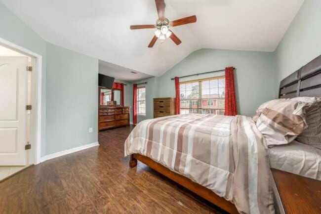 Photo - 414 Peoria Blvd