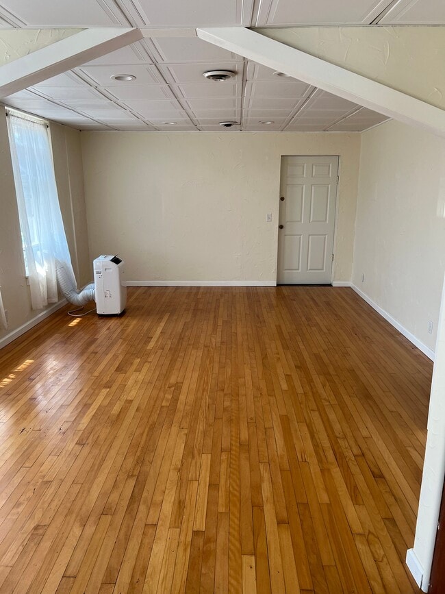 Photo - 4 E Walnut St Unit 2
