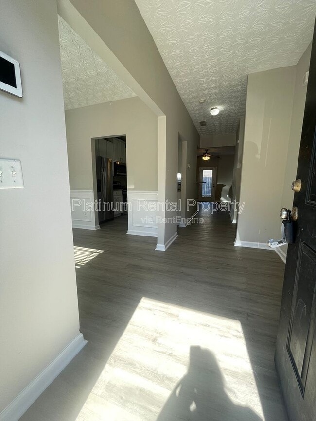 Photo - 2355 Bigwood Trail