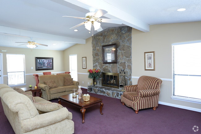 Photo - Summit Ridge Apartments