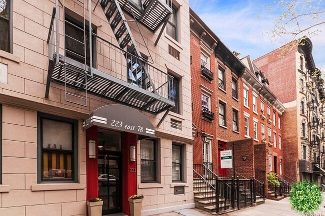 Photo - 223 E 78th St Apartment Unit 3B