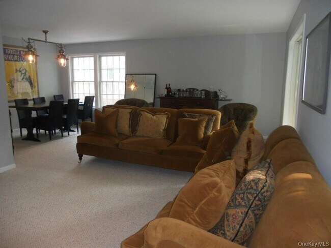 Photo - 149 King St Unit 5