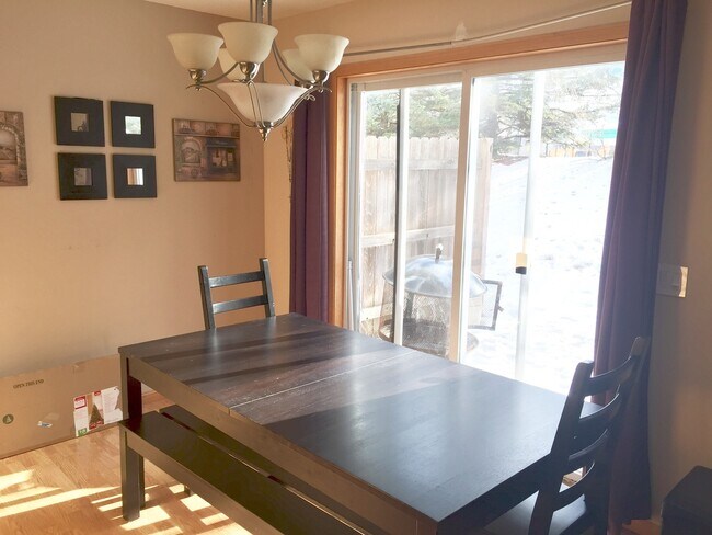 Photo - Spacious 3Br/3Ba TH in Eagan!!