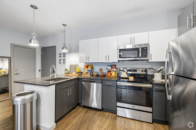 D1 4BR, 4BA - 1,421SF - Kitchen