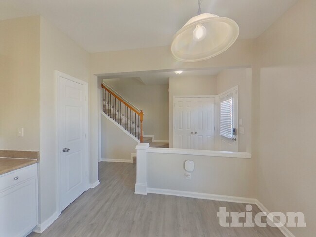 Photo - 3038 Deerborne Ct