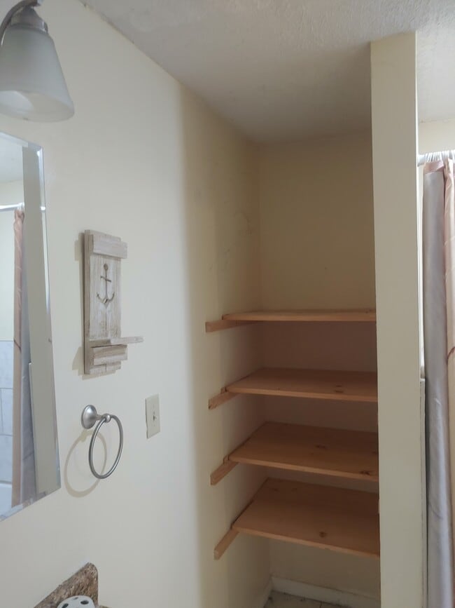 Photo - 2541 Crestdale Cir SE Unit Studio