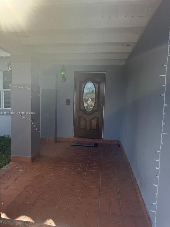 Photo - 1750 SW 137th Ct