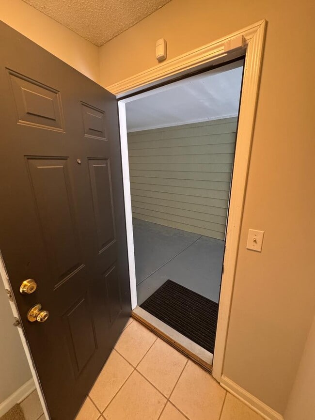 Photo - 100 Kensington Blvd