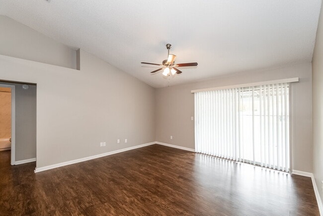 Photo - 1821 Sheraton Lakes Cir