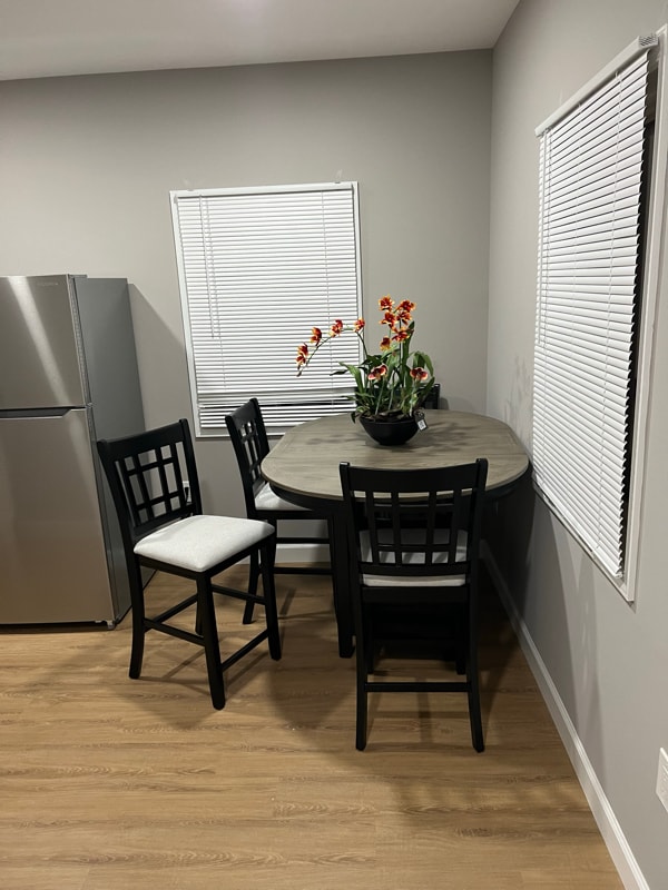 Photo - 2608 Village Ln