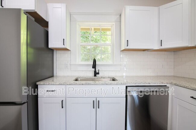 Photo - 1003 28th Pl S