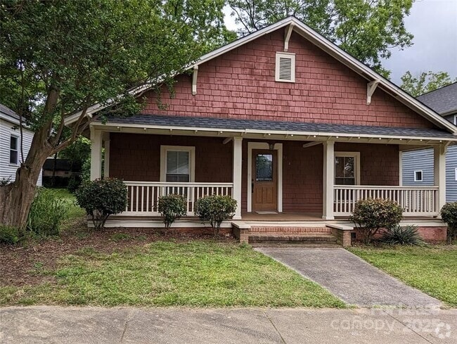 Building Photo - 1704 Harrill St Rental
