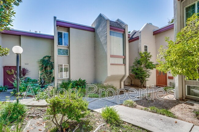 Building Photo - 829 Hooshang Ct Rental