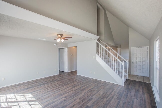 Photo - Available to Pre-Lease! Recently Updated 3 Bedroom!