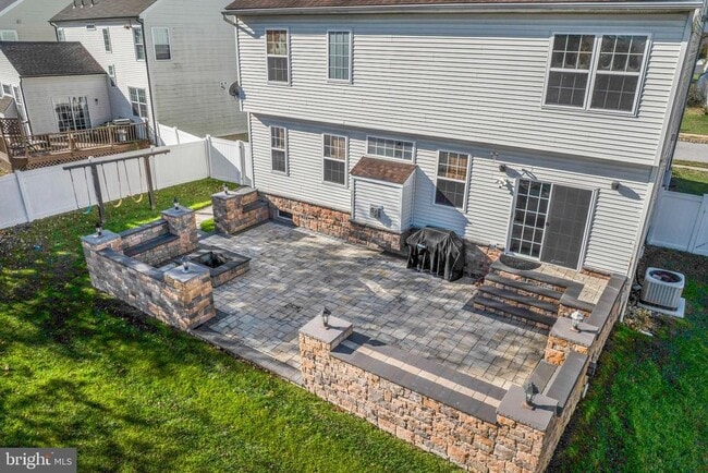 Photo - 109 Holly Dr