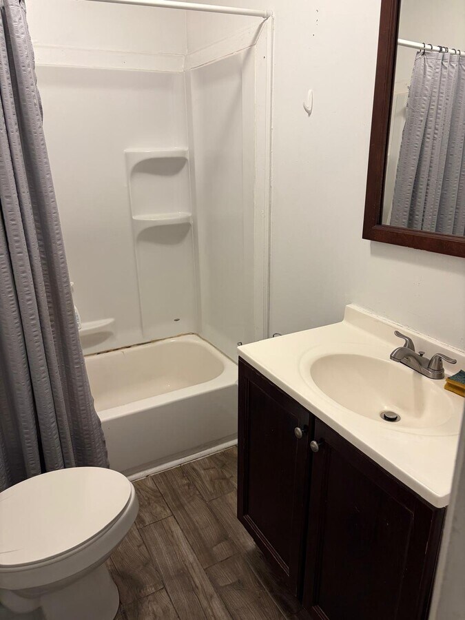 Photo - 173 Chappell Rd NW