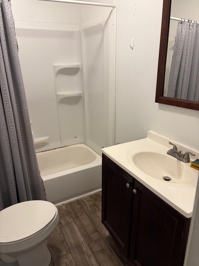Photo - 173 Chappell Rd NW