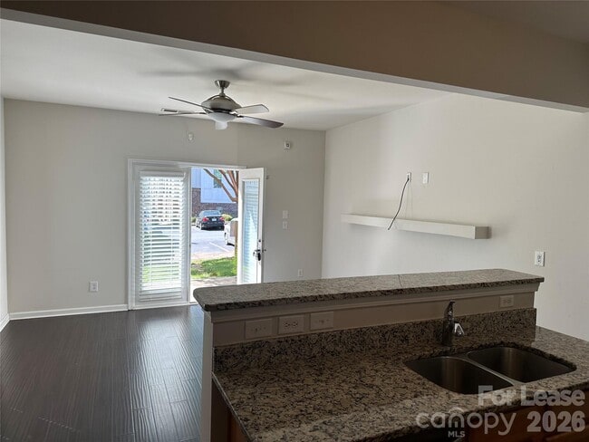 Photo - 164 Parkwood Ave