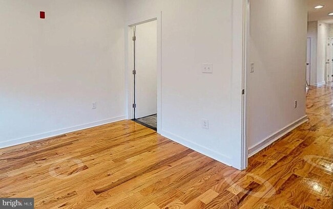 Photo - 1642 N Marshall St Unit 3