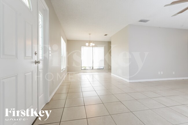 Photo - 438 SE Streamlet Ave