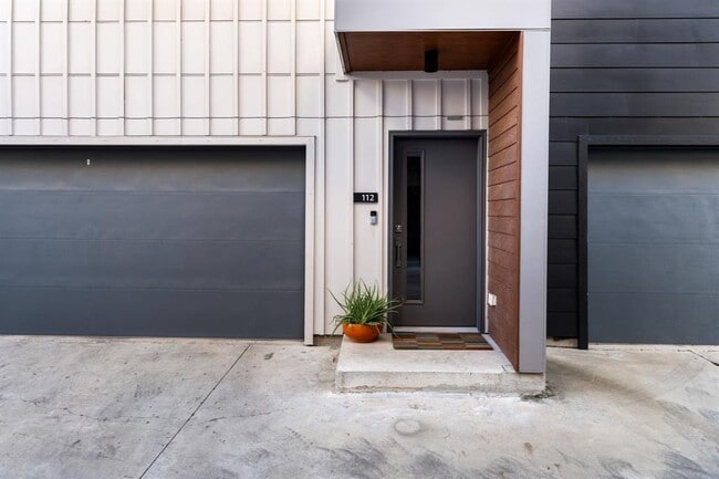 Photo - 5924 S Congress Ave Unit 112