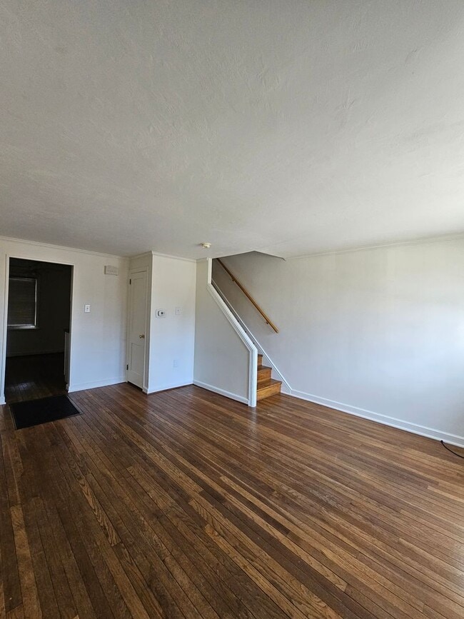 Photo - 1041 St Joseph St