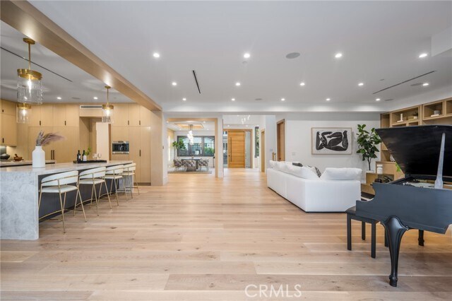 Photo - 16657 Oldham St