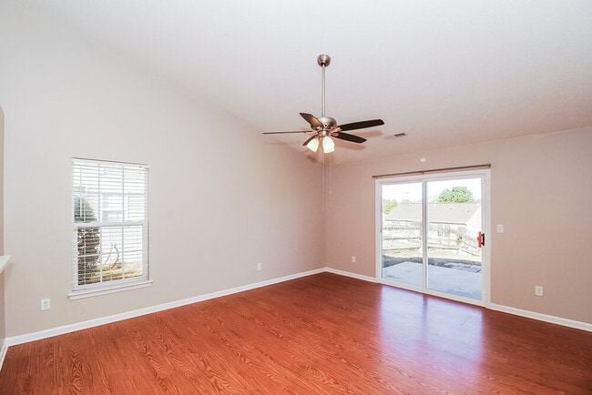 Photo - 1528 Moss Creek Dr