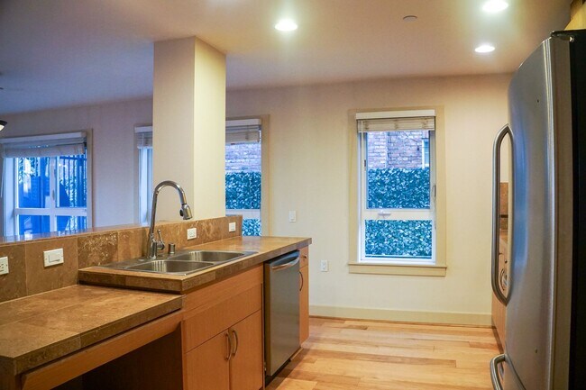 Photo - Spacious and Modern Ground Floor 2 bed 2 b... Unit 101