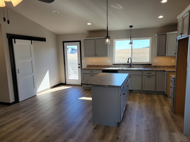 Photo - 5633 Coal Bank Dr