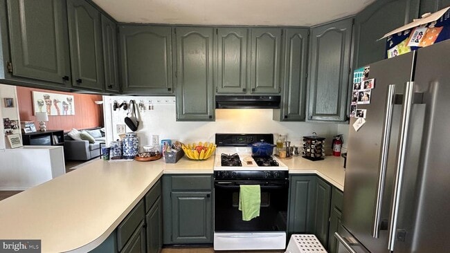 Photo - 228 Embleton Rd