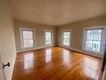 Photo - 35 Broad St Unit 3