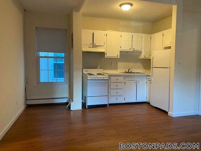 Photo - 82 S Huntington Ave Unit 12