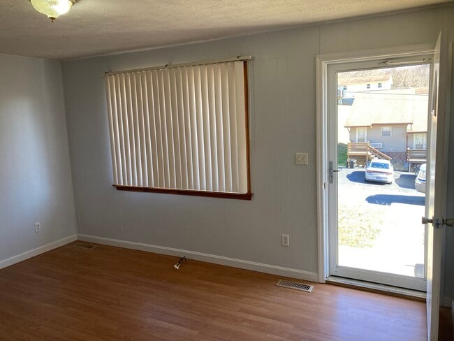 Photo - 119 Betterley Pl Unit #2