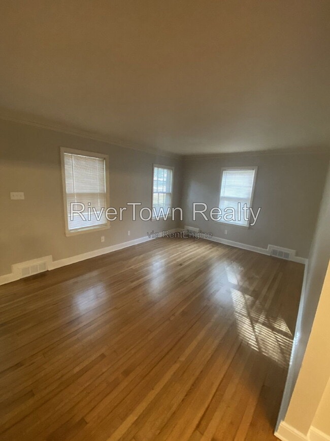 Photo - 3570 Poplar Ave
