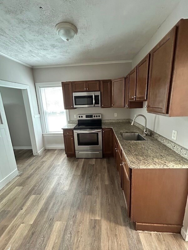 Photo - 35 Newcomb Pl Unit 1