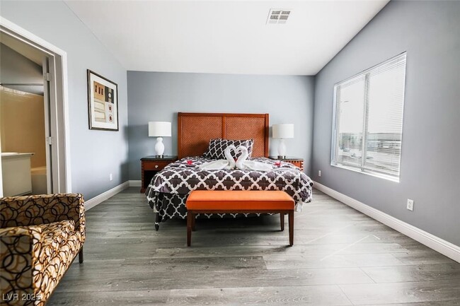 Photo - 3833 Via Lucia Dr